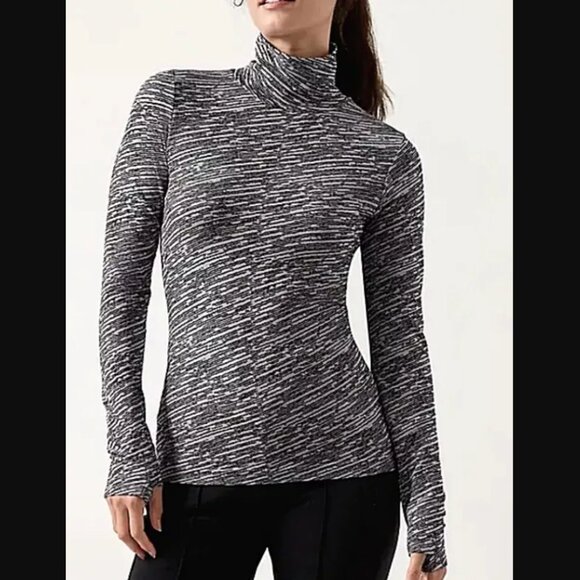 Athleta Medium Black & White Patterned Turtleneck - Picture 1 of 4